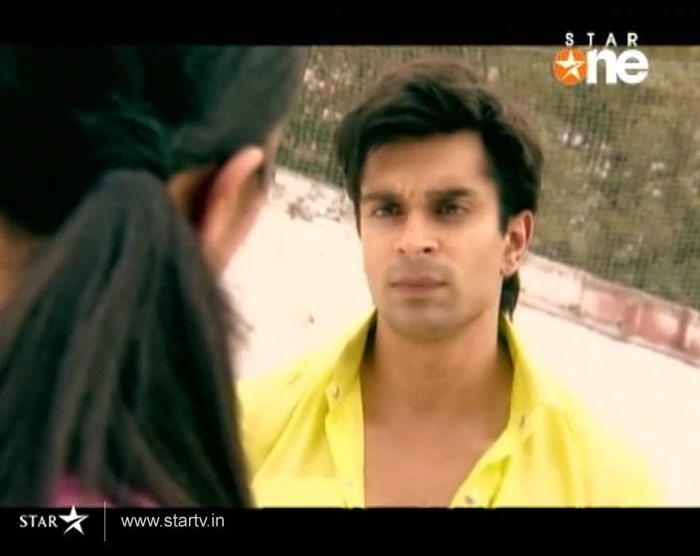 2 (3) - DILL MILL GAYYE KaSh As ArSh First Scene