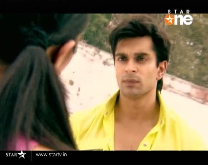 2 (5) - DILL MILL GAYYE KaSh As ArSh First Scene