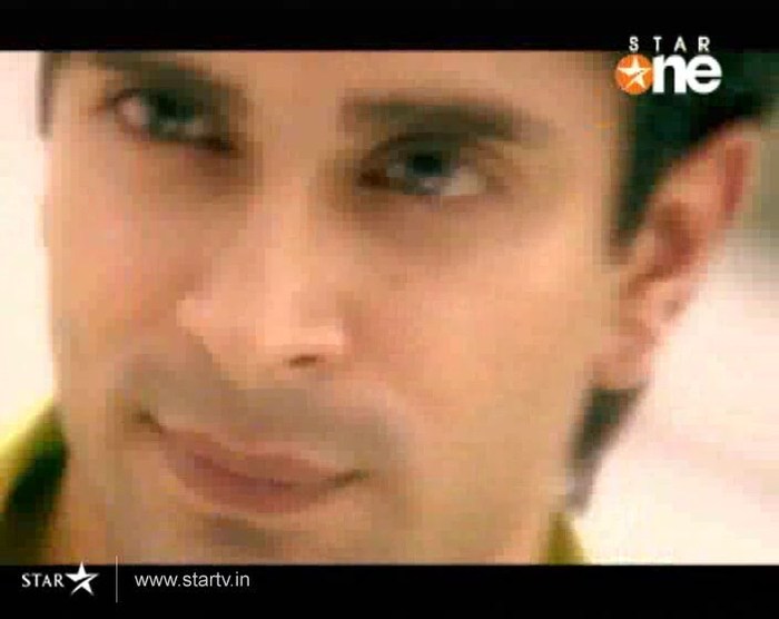 2 (17) - DILL MILL GAYYE KaSh As ArSh First Scene