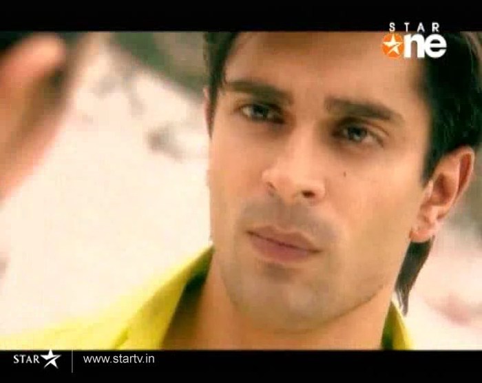 2 (42) - DILL MILL GAYYE KaSh As ArSh First Scene