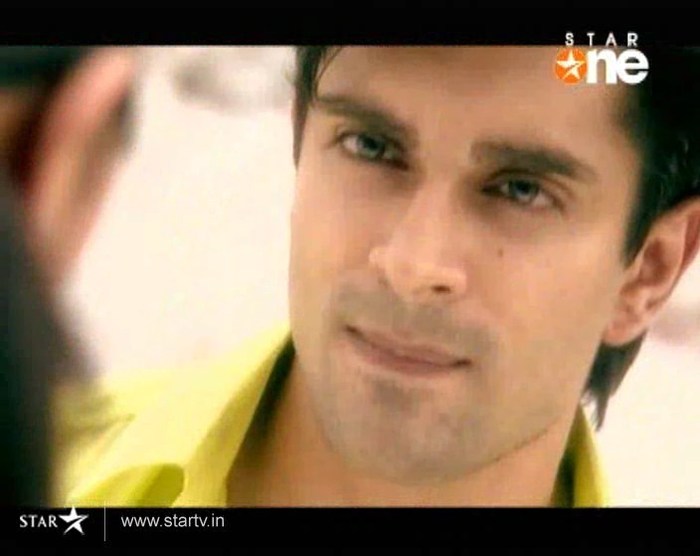 3 (8) - DILL MILL GAYYE KaSh As ArSh First Scene