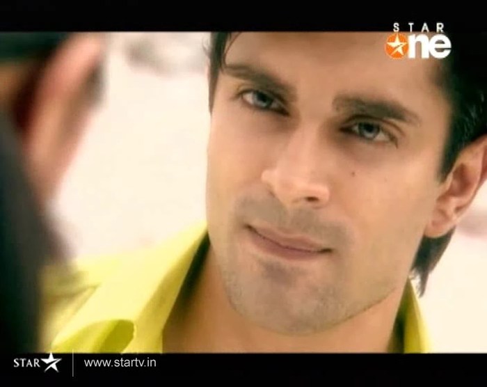3 (10) - DILL MILL GAYYE KaSh As ArSh First Scene