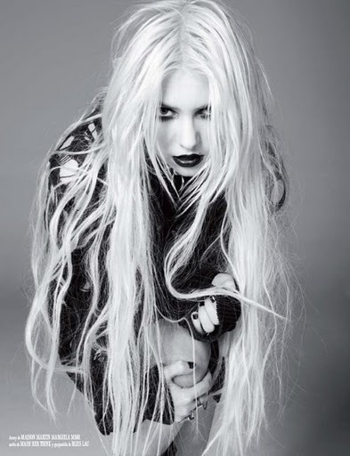 taylor-momsen-vanidad-march-2011-issue