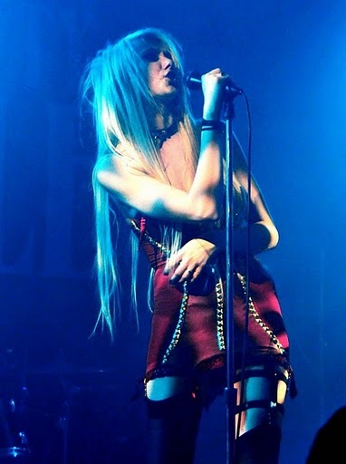 www_expostas_comTaylor Momsen 2011-03-02 - performs at Santos Party House in NY020