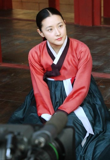 yeong-ae-lee-677464l