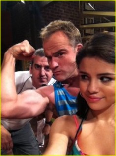 selena-gomez-wizards-season-four-08-225x300