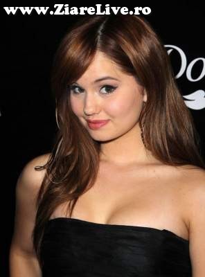 debby-ryan-a-lansat-piesa-we-ended-right - O viata minunata pe punte