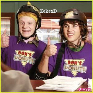 0051118395 - Zeke and Luther