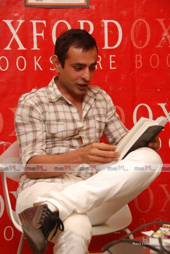 shraddha-nigam-at-mayanka-anand-12-mastione[1] - Rahul-Mayank Anand