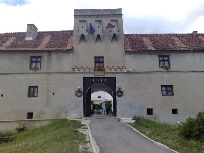 intrarea in Cetatea Brasovului