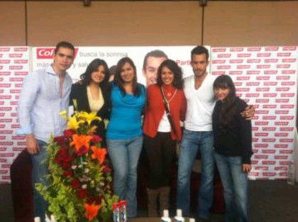 5j7ys - 000Maite Autograph Signing Colgate In Walmart Tepeyac Mexico - 30 July