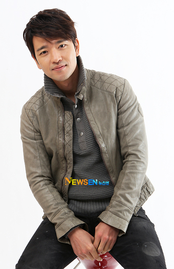 2011020118044010012 - Bae Soo Bin - mooolte poze