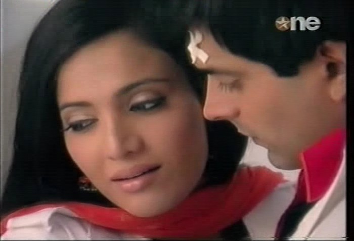 1 (31) - DILL MILL GAYYE AR After Love Confession Hot Changing Room Scene Kapz