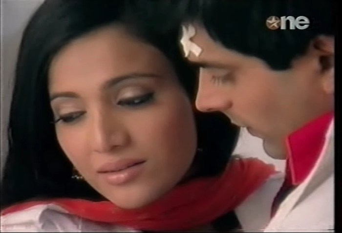 1 (33) - DILL MILL GAYYE AR After Love Confession Hot Changing Room Scene Kapz