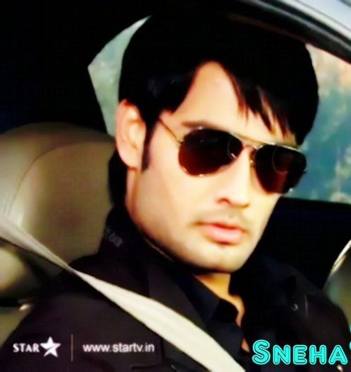 249560_227909870552946_158007917543142_1011456_5023018_n - Abhay AND Piyalov3
