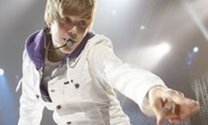 Justin_Bieber[1] - Poze noi cu Justin Bieber