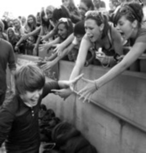 justin_bieber_2009 - Poze noi cu Justin Bieber