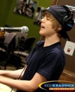 JustinBieber7 - Poze noi cu Justin Bieber