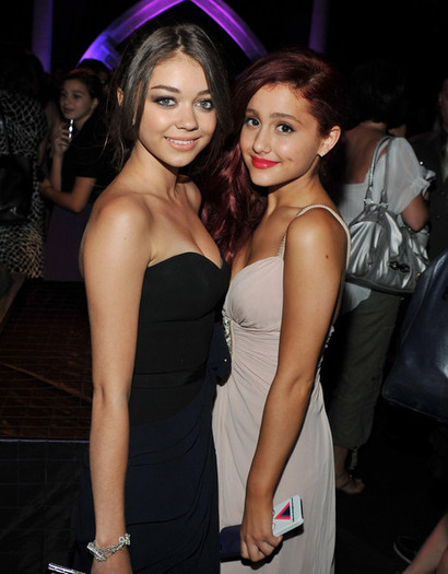 Ariana+Grande+Harry+Potter+Deathly+Hallows+bFxq97jnMFtl