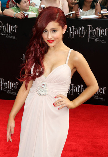 Ariana+Grande+Harry+Potter+Deathly+Hallows+vpoRQ-XlM-4l - Ariana Grande