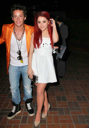 Ariana+Grande+Melanie+Brown+Arrives+Kids+Choice+gjce1ZKfHW6l