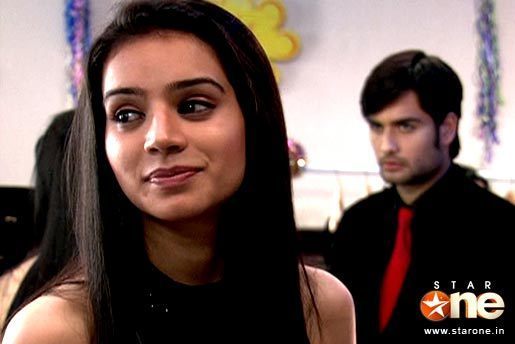 pyaar-ki-ye-ek-kahani-pyaar-kii-ye-ek-kahani-by-pialy-21499407-515-344[1]