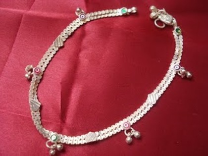 22 - Bratari indiene pentru glezna