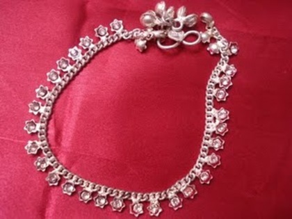 24 - Bratari indiene pentru glezna