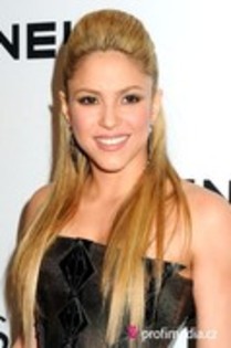 40611612_OSTDHBQFH - shakira