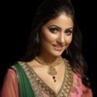 Hina-Khan-Akshara-29-125x125 - Hina Khan