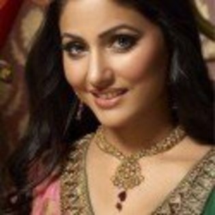 Hina-Khan-Akshara-271-125x125 - Hina Khan