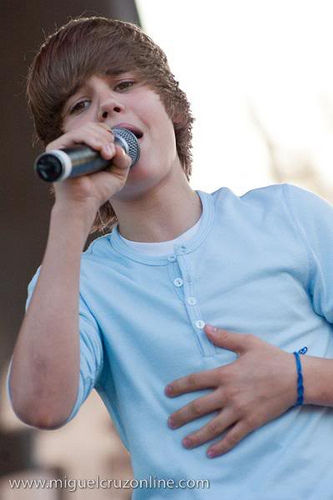 4226317289_d9cee60a70 - Justin Bieber