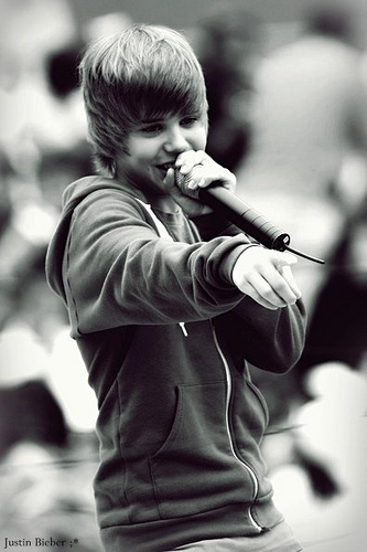 4227085048_5bc7a86ceb - Justin Bieber