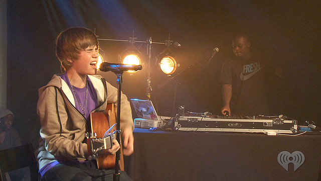 4357207986_509ce8c8c7_z - Justin Bieber