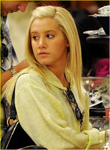 25ggu3q - Ashley Tisdeyl