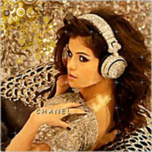 42108326_NZLKTGKQG - 0-Love selena