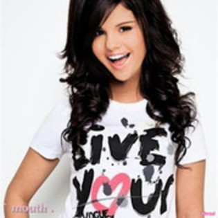 42258560_KMBQJGEWI - 0-Love selena