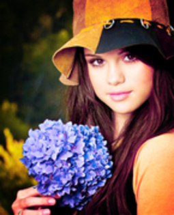 43572394_JITYGZNLM - 0-Love selena