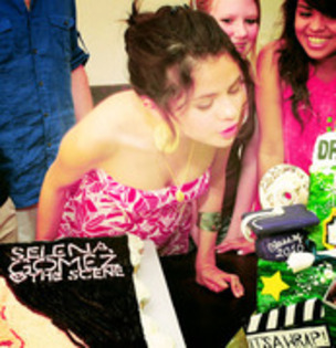 43572396_GVKAVXBCO - 0-Love selena