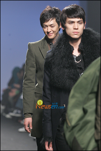 20080318200119281e72014un6 - Kim Heung Soo - alte poze