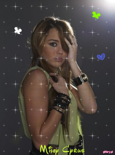 0073213749 - mileyblogpozeglittery