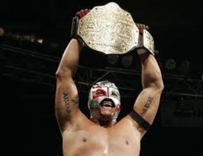 images6 - poze cu Rey Mysterio