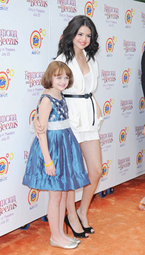 selena-gomez-are-o-noua-bff-joey-king-sora-ei-din-ramona-and-beezus-foto-video_1 - 0-Un big fan Selena