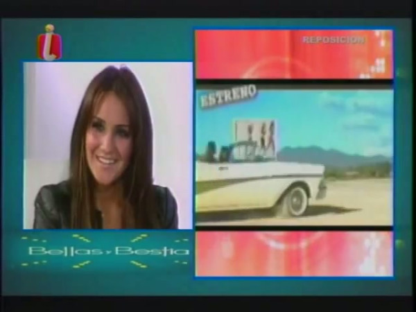 363914330 - Dulce Maria en programa Bellas y Bestia