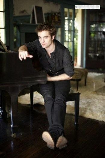 Robert_Pattinson_1255967294_1 - poze twilight 2