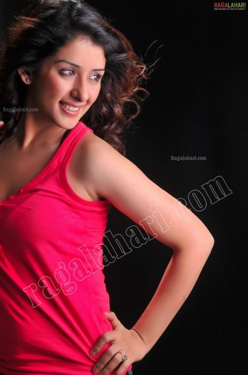sameeksha-pink-ragalahari-ps27 - Samiksha Chugh 2