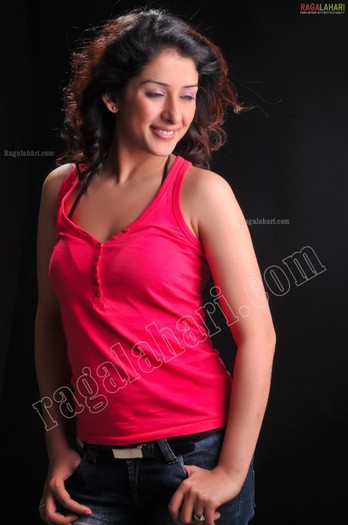 sameeksha-pink-ragalahari-ps30 - Samiksha Chugh 2
