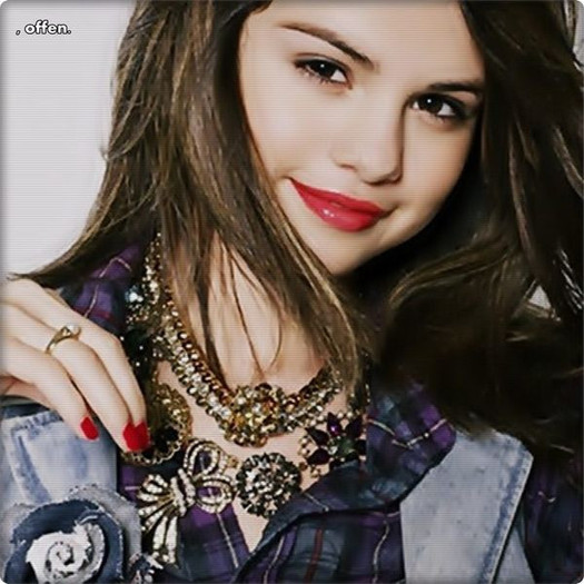 0097017625 - Selena Gomez and The Scene
