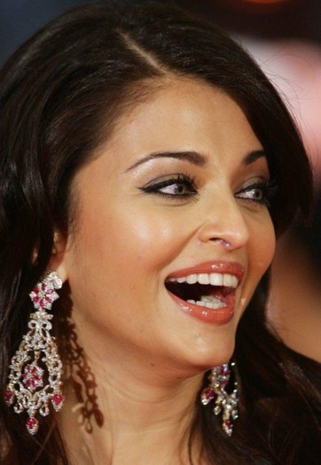 Aishwarya_Rai_1250483567_3