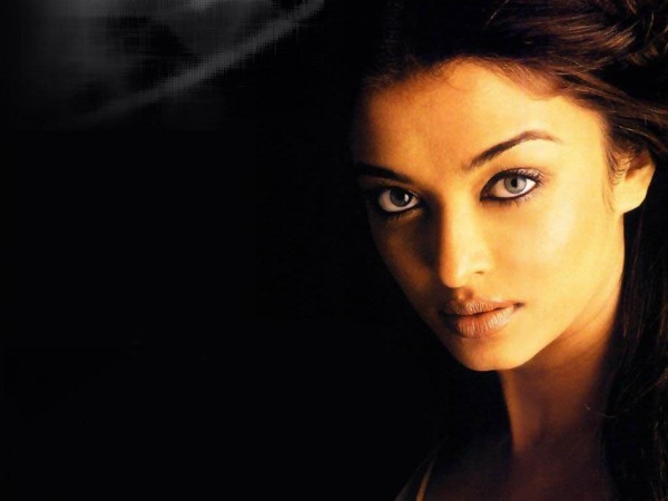 Aishwarya_Rai_1251139955_3